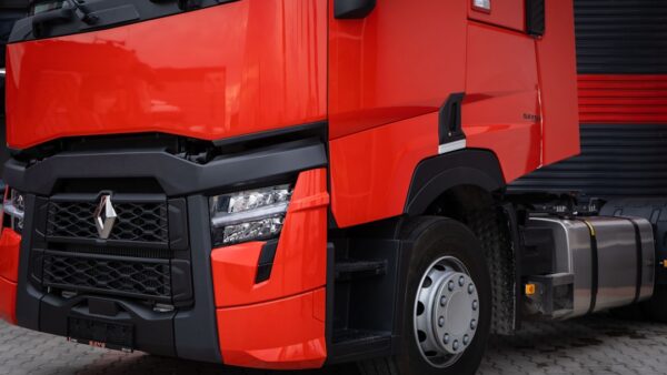 Renault prépare de nouveaux moteurs plus efficaces pour ses R5 et R4 électriques