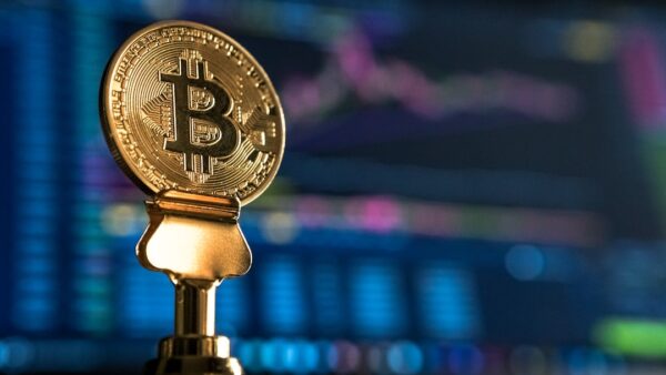 CLARITY Act : l&rsquo;adoption de la législation crypto américaine tombe à 50 % de chances pour cette année