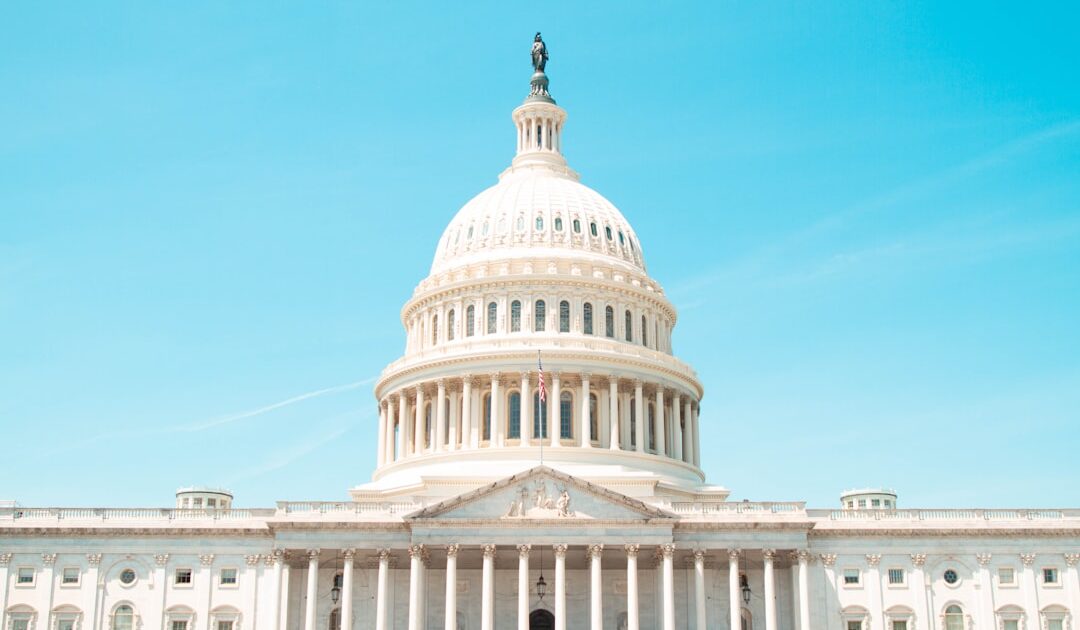 Washington promet jusqu’à 10 millions de dollars pour retrouver les hackers visant Signal et WhatsApp