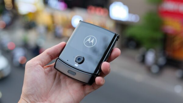 Le nouveau Motorola Razr 70 est déjà en promotion pour les soldes chez Boulanger