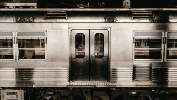Pourquoi l’aluminium est en train de remplacer le cuivre dans les voitures électriques ?