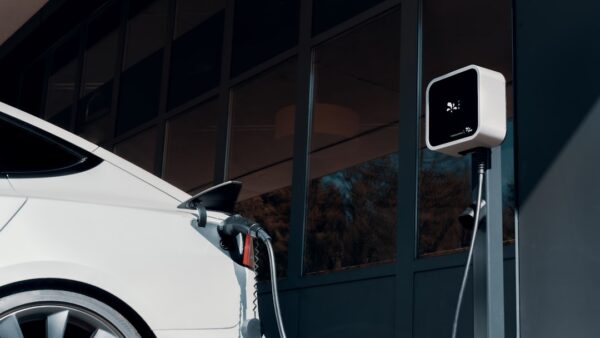 Recharge gratuite à vie : Tesla lance un concours fou pour ses clients