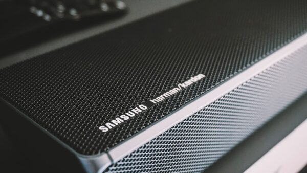 Test enceinte Samsung Music Studio 5 : œuvre d’art audio ou une fausse bonne idée ?