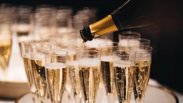 « Tout était à créer » : du champagne à Shanghai, le pari fou de ce Français devenu pionnier du vin en Chine