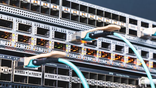 Data centers : des milliards investis, mais seulement une poignée d’emplois à la clé