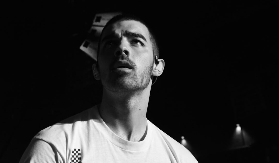 Streaming gratuit Tsitsipas Djokovic : où regarder ce match de Wimbledon 2026 en direct HD ? 🔴