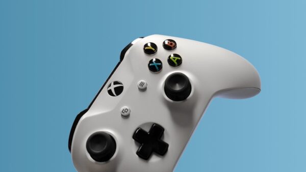 Il y a 13 ans, PlayStation écrasait la Xbox One avec une idée simple : le jeu vidéo sur disque