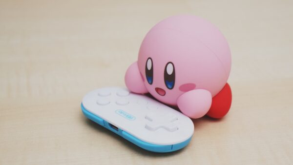 Nous avons testé le 8BitDo Arcade Controller Signature Edition : la meilleure version d’un excellent pad ?