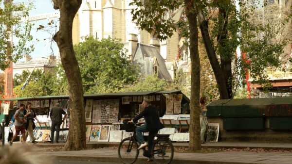 Cycling à Paris : envie de pédaler comme sur le Tour de France ? Voici les meilleures adresses indoor à tester absolument