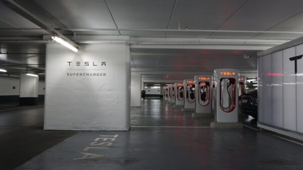 TSLA : les livraisons Tesla bondissent de 25 % au deuxième trimestre, portées par l’Europe