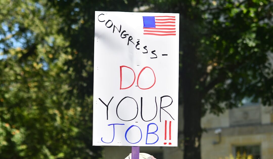Emploi américain : 57 000 postes créés en juin, les marchés en profitent