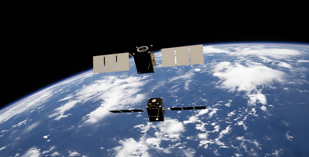 Une couverture noire pour masquer les satellites : la solution face à la pollution lumineuse ? 