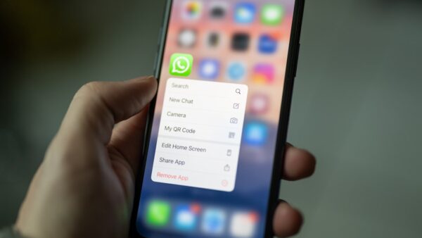 Votre iPhone va repérer si un escroc vous dicte vos actions à distance avec iOS 27