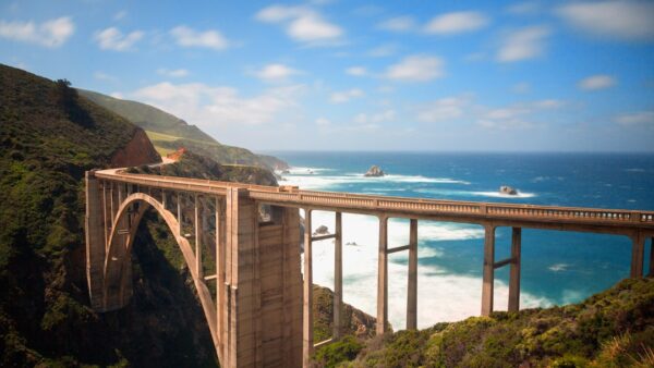 Bridge, fililale de Stripe dédiée aux stablecoins, obtient la licence MiCA