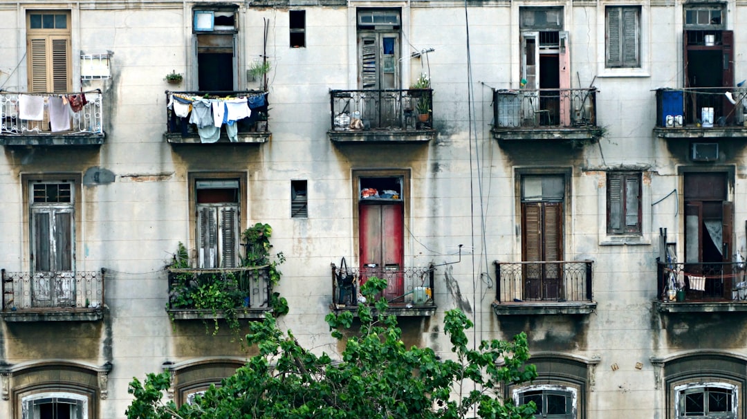Crise du logement : comment le gouvernement veut relancer un marché totalement grippé