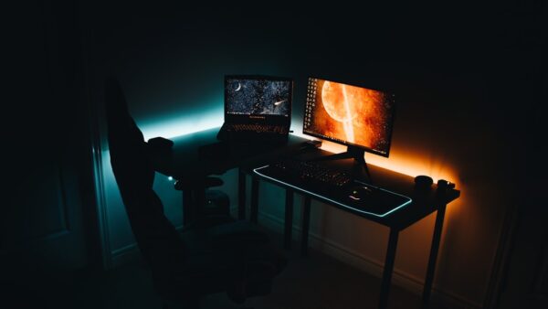 Quels sont les meilleurs écrans Dell et Alienware en 2026 ? (OLED, IPS, etc.) [Sponso]
