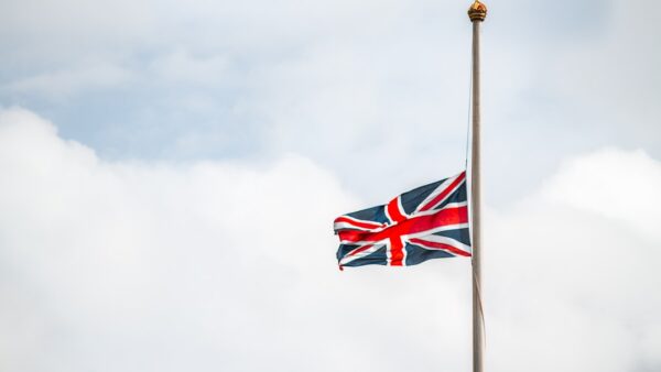 Le leader de Reform UK aurait accepté des cadeaux d&rsquo;un fraudeur lié à un casino crypto