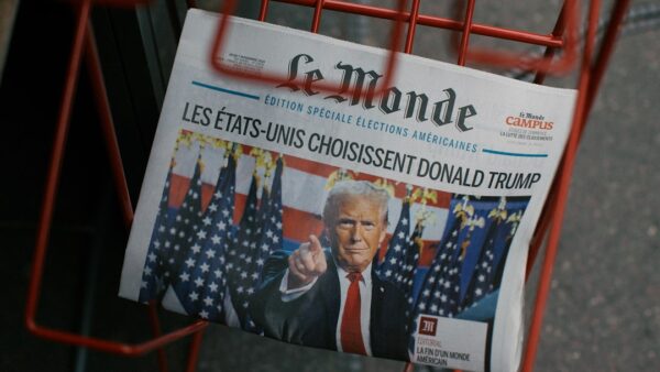 « Le marché va crever le plafond » : Trump lance les « Trump Accounts » et fait sonner la cloche du NASDAQ et du NYSE
