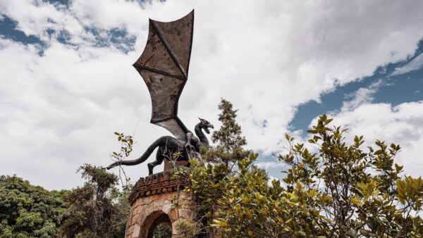House of the Dragon : de quoi parle Daemon Targaryen avec cette « cité où les hommes ont des ailes » ?