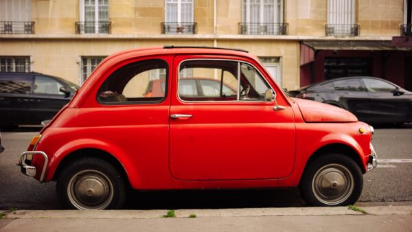 La fin des grosses voitures ? Fiat mise sur des mini électriques pour remplacer les énormes SUV