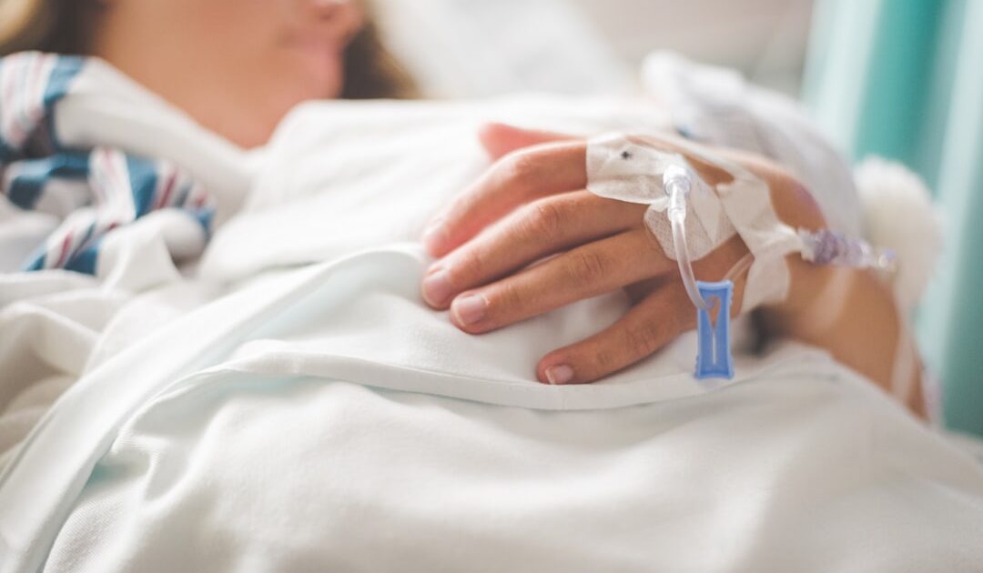 « Entre un accident et un hôpital, il n’y a rien » : on a découvert LifeStick, la puce NFC qui veut vous sauver la vie après un accident à vélo