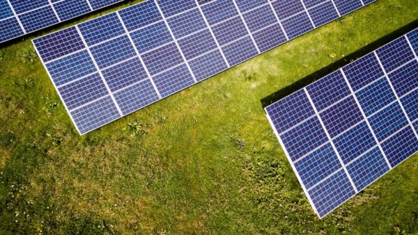 Faites des économies : les générateurs solaires Jackery sont en promotion pour les vacances d’été (jusqu’à -53%)
