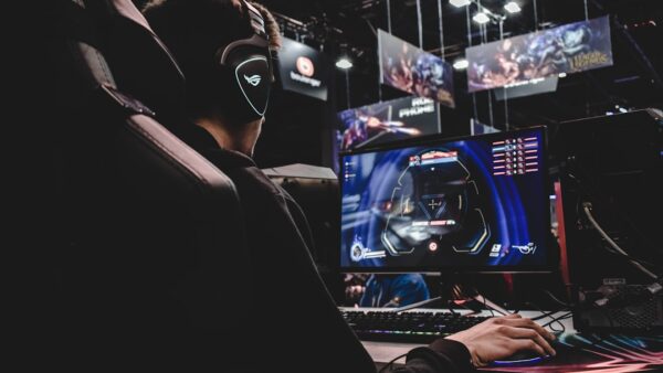 Écrans PC gaming à partir de 137 € : voici les trois meilleures offres des PcDays de PcComponentes [Sponso]