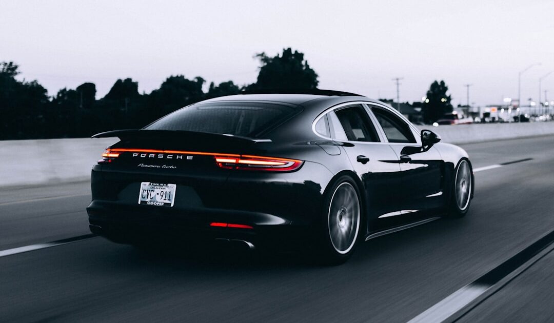 Pourquoi votre voiture noire vous coûte plus cher chaque été