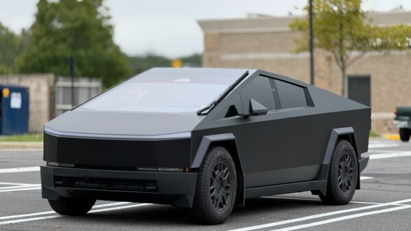 Le Tesla Cybercab intègrerait une version améliorée de l’ordinateur AI4 pour le FSD non supervisé
