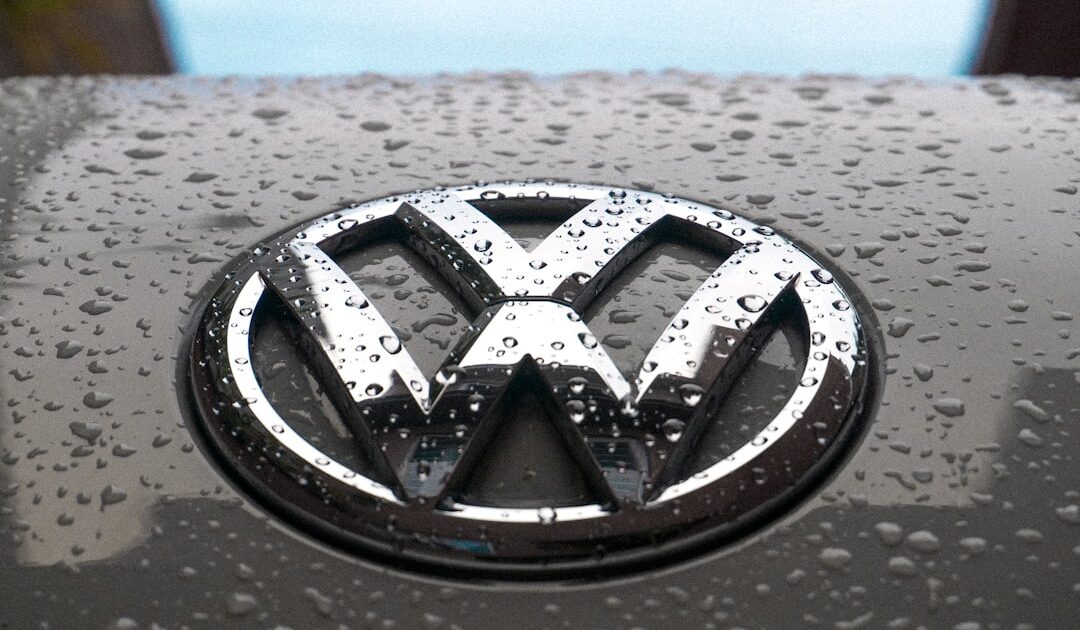 Volkswagen veut supprimer un modèle sur deux d’ici à 2030, quid de l’électrique ?