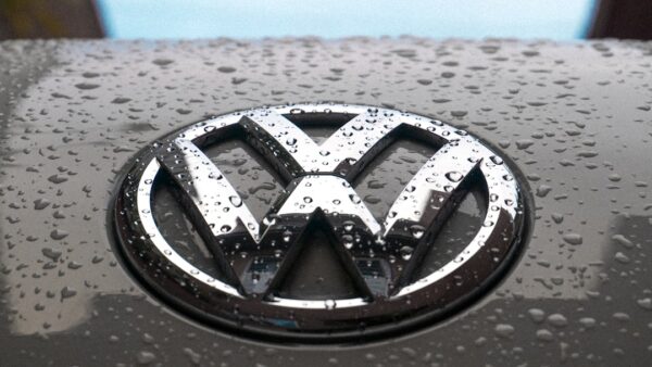 Volkswagen veut supprimer un modèle sur deux d’ici à 2030, quid de l’électrique ?