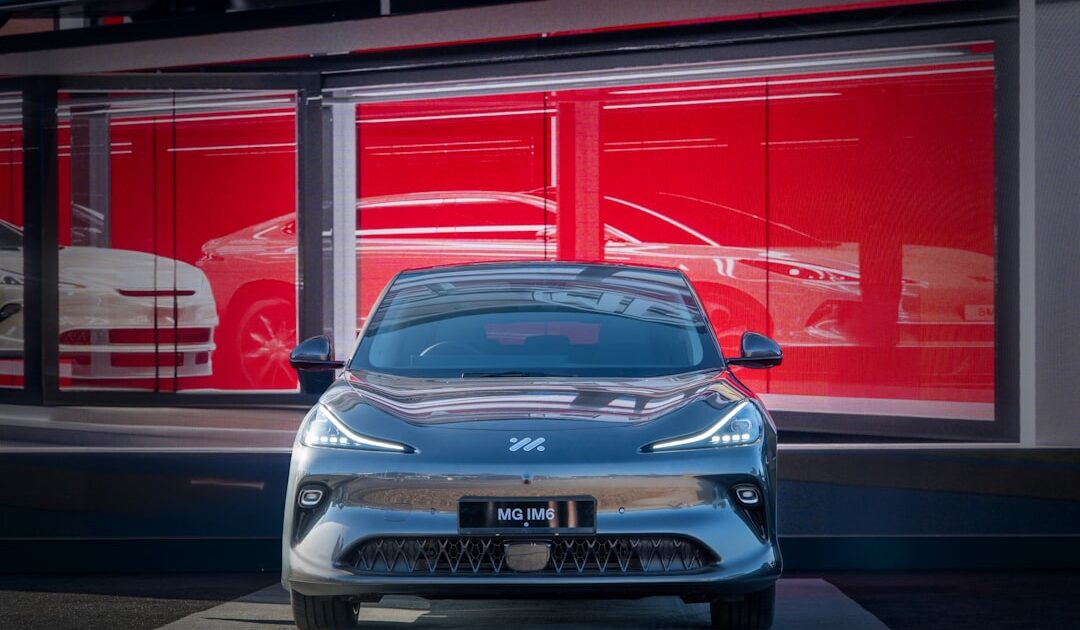 MG dégaine la concurrente de la R5 électrique, Xiaomi annonce sa nouvelle voiture et les caméras deviennent obligatoires dans la voitures – Récap’ Survoltés