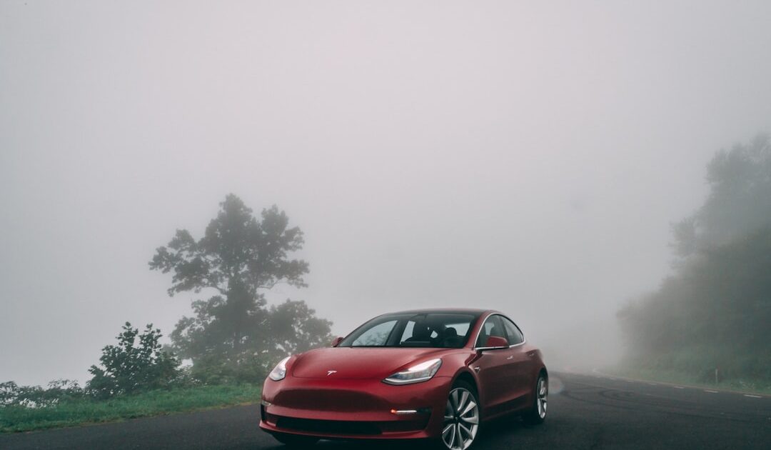 Pourquoi Tesla gagne beaucoup moins d’argent par voiture (et voit Toyota dans le rétroviseur)