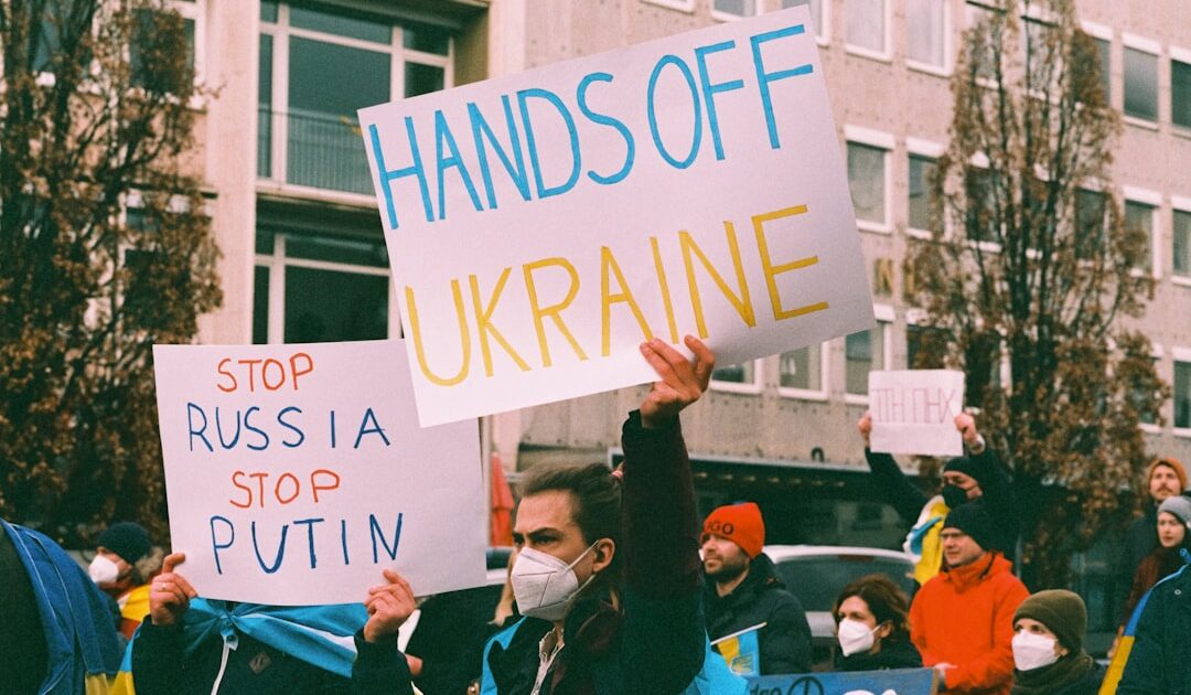 Une « vaste » cyberattaque russe frappe l’Europe, la France annonce une contre-attaque