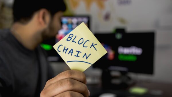 Robinhood Chain : la blockchain du courtier entre dans le top 5 des volumes DEX en deux semaines