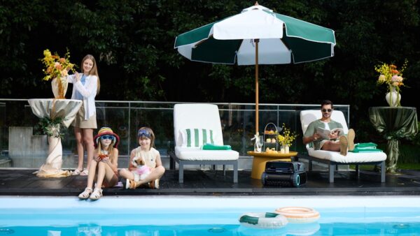 Piscine, jardin… Aiper s’occupe de votre extérieur pendant que vous profitez de l’été