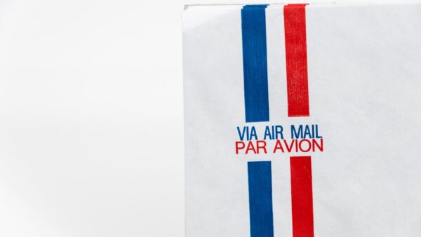 « Votre colis est retenu en attente de paiement » : comment la nouvelle taxe de l’UE pourrait faire le bonheur des escrocs