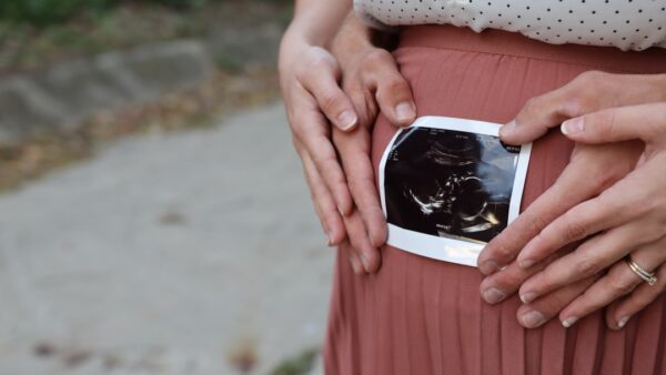 Cette enceinte connectée au look rétrofuturiste est bradée avec une réduction de presque 90 %