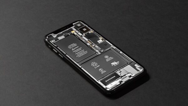 Un iPhone doté de deux batteries ? Ce détail d’iOS 27 intrigue
