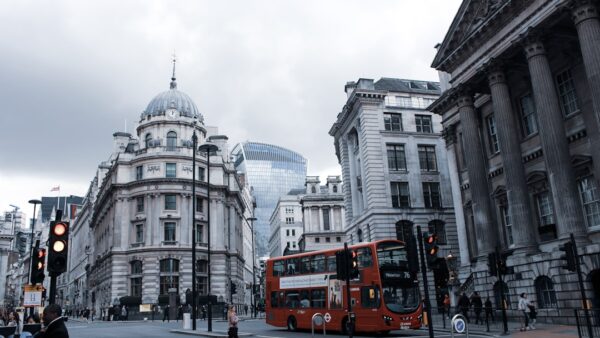 La Bourse de Londres promettait le 24h/24, elle repousse finalement à 2027