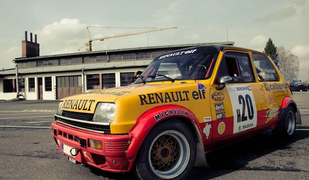De la Renault 5 de 1972 à la version 2026 : comment la sécurité a ajouté 20 cm à nos voitures