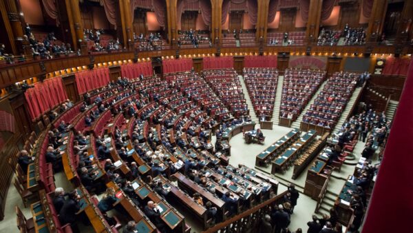Historique : le Parlement russe adopte le projet de loi sur le marché des cryptomonnaies