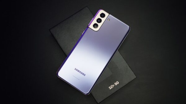 Flex Titanium : l’arme secrète de Samsung pour blinder ses nouveaux écrans pliants