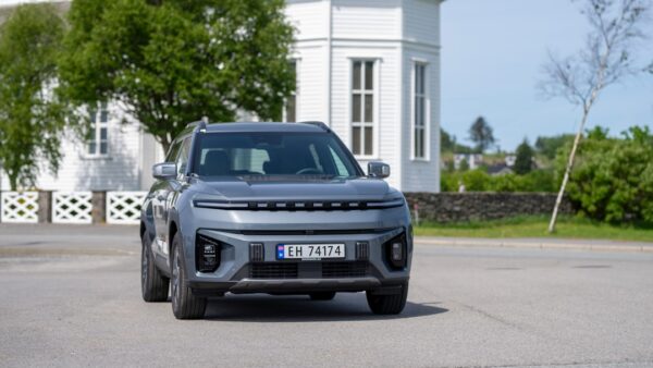 J’ai essayé le DS N°7, un SUV électrique aux 740 km d’autonomie crucial pour l’avenir de la marque