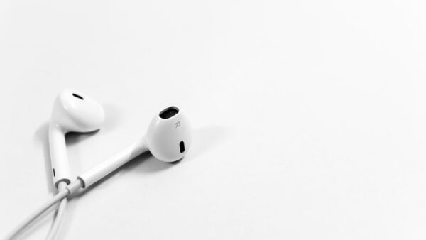 Nothing Ear : les meilleurs écouteurs de 2024 notés 9/10 sont à -53 % sur Amazon