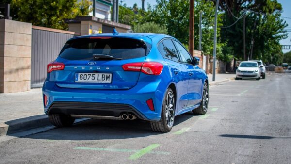 Menacée de fermeture, cette usine Ford en Europe sauvée in extremis grâce à une alliance avec la Chine et Geely