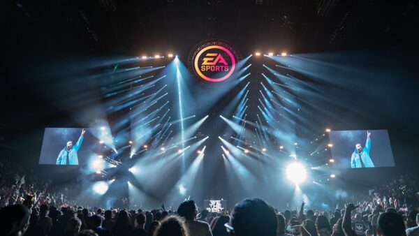 EA Sports FC 27, le premier épisode à tenter le monde ouvert, est déjà moins cher en précommande