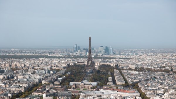 Tour Montparnasse : le maire de Paris va convoquer une réunion de crise au sujet de sa rénovation