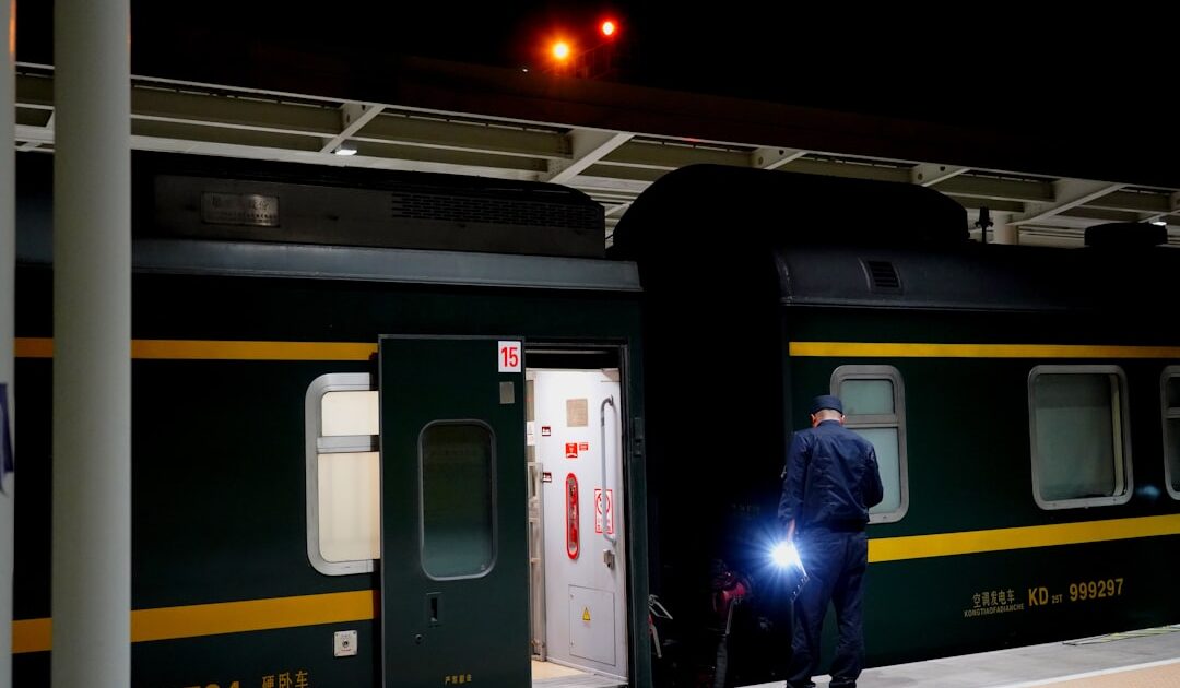Trains annulés, routes coupées… les feux en Gironde chamboulent les transports
