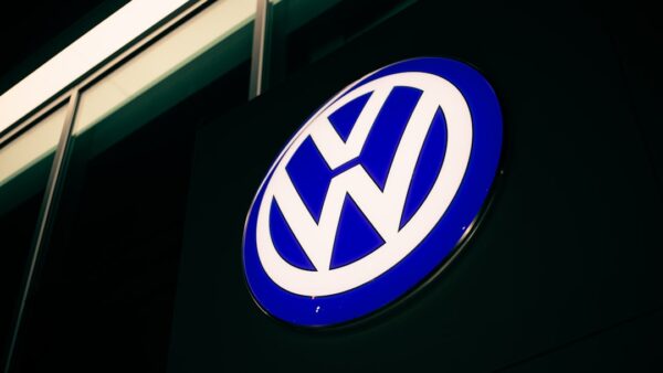 L’arroseur arrosé : Volkswagen va importer ses voitures électriques chinoises en Europe pour sauver ses usines
